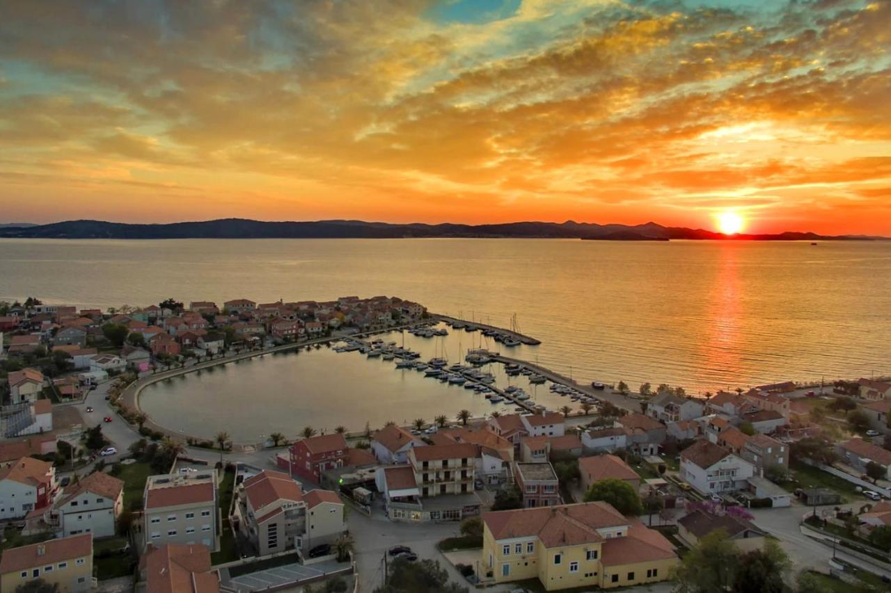 Apartments With A Parking Space Bibinje, Zadar - 18843 Esterno foto